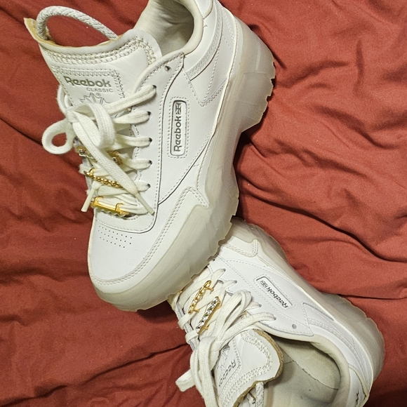 Cardi B Reebok - Picture 3 of 4